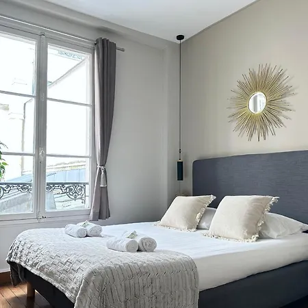 Quiet Retreat In Le Marais Paris