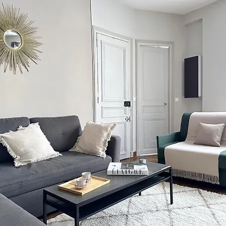 Quiet Retreat In Le Marais