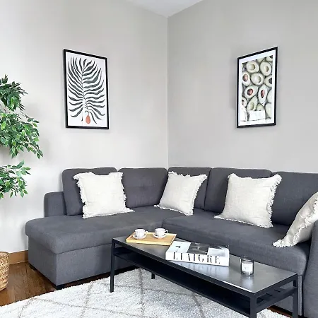 Quiet Retreat In Le Marais
