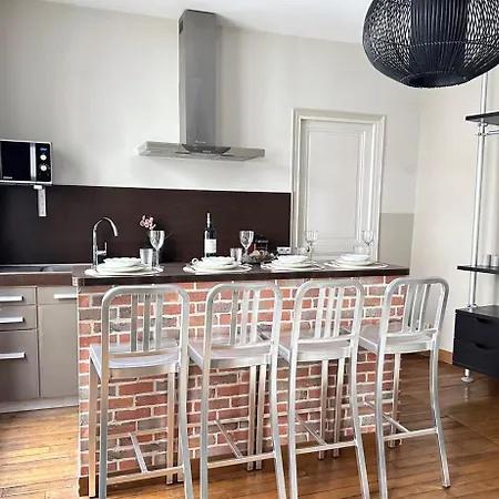 Le Marais - Premium For 5