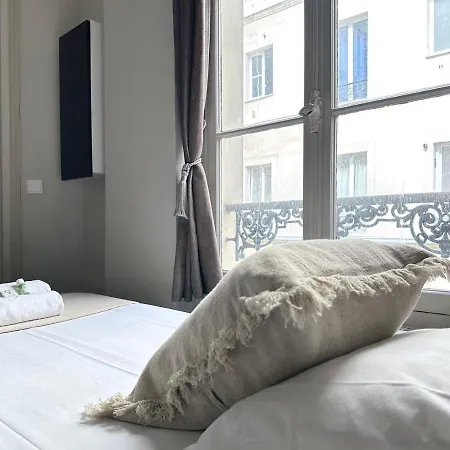 Quiet Retreat In Le Marais * Parigi